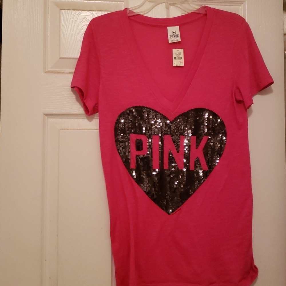 V-neck Tshirt